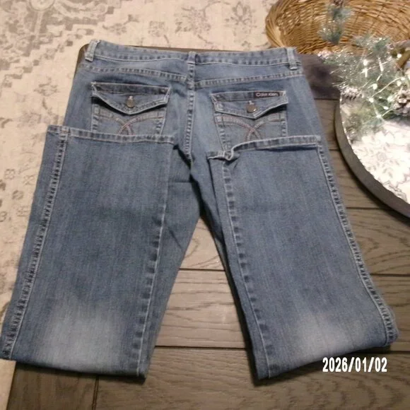 Calvin Klein Jeans Women's 10x30  Blue Boot Cut Medium Wash Denim Jeans - Picture 7 of 7